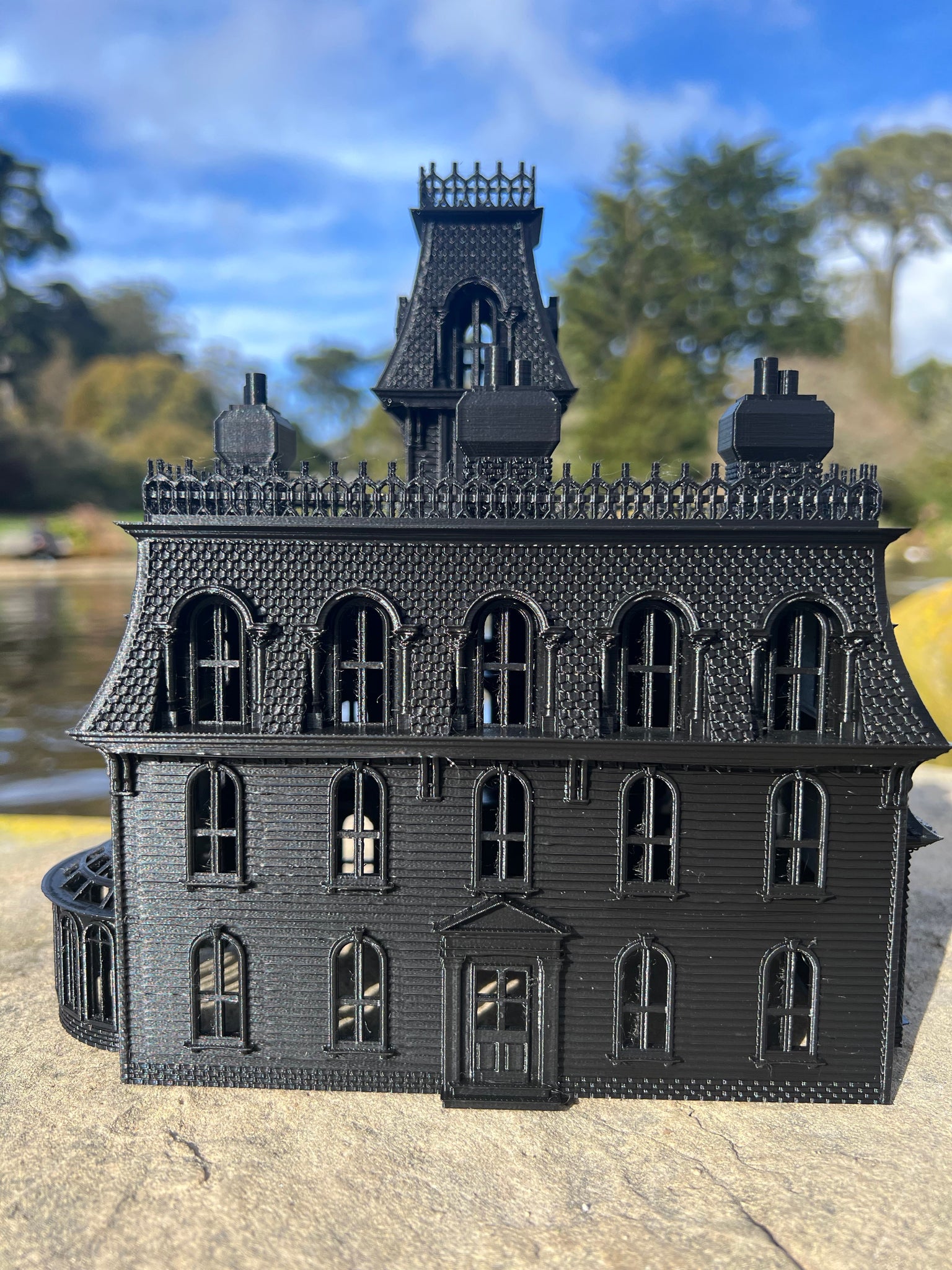 Small Gray Miniature #37 N-Scale Addams Family Mansion Wednesday Victo –  Gold Rush Bay