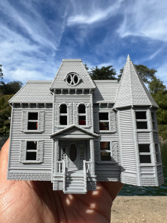 Miniature #38 Gray N-Scale Neibolt House IT Victorian Mansion Built Assembled