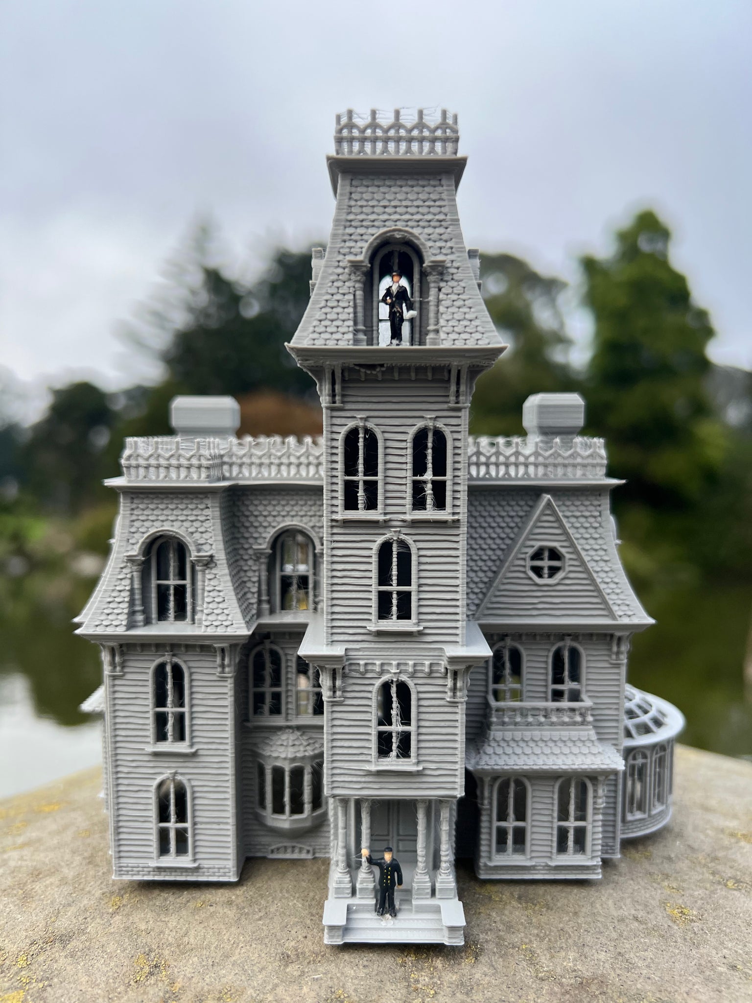 Small Gray Miniature #37 N-Scale Addams Family Mansion Wednesday Victo –  Gold Rush Bay